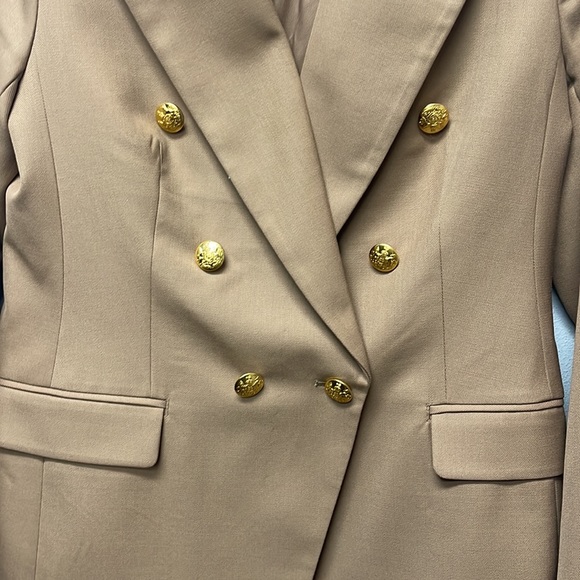 Tan Classic Banana Republic Blazer - Picture 2 of 5